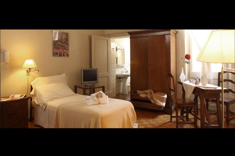 Residence In Centro Mantoue Extérieur photo